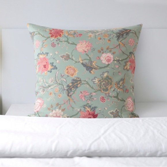 IKEA Floral Accent Pillow Cover 26x26 New​
NASSALKLOCKA Light Green Botanical - Picture 1 of 5